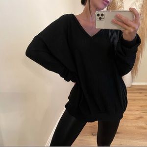 🔁 Black Brushed V-Neck Waffle Knit Top